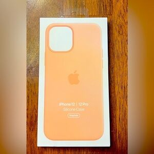 New in box - Apple iPhone 12 | 12 Pro Silicone Case with MagSafe - Cantaloupe
